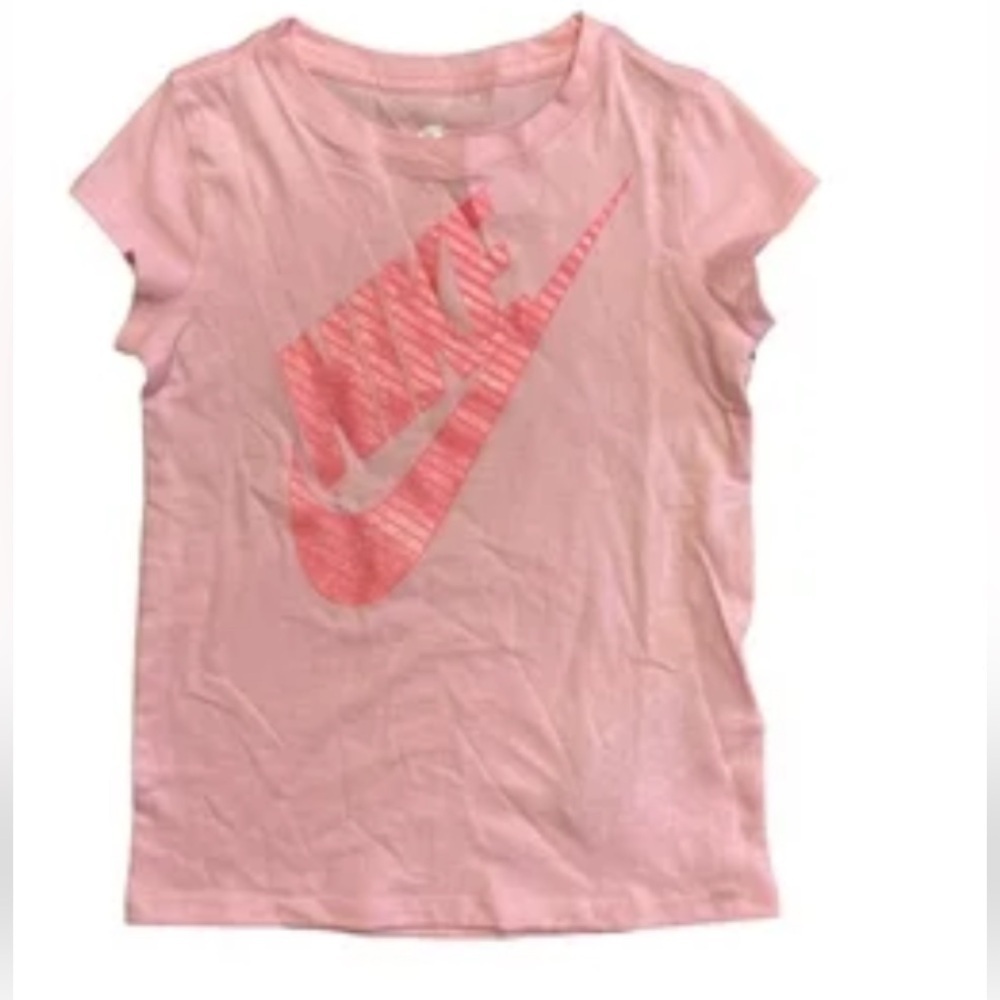 NWT girls  Nike t-shirt